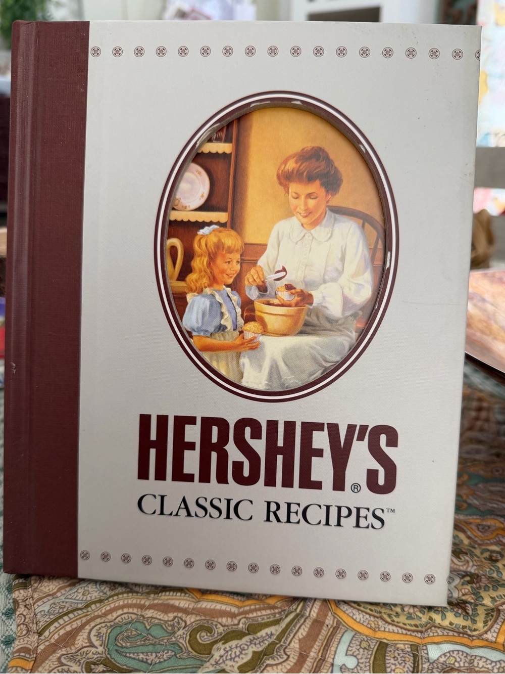 Vintage y2k HERSHEY’S CLASSIC RECIPES 2000 Cookbook Cook Book